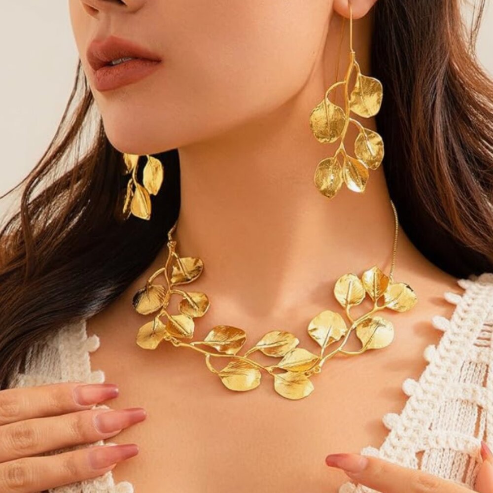 Autumn Leaves Jewelry Set: Earrings and Necklace